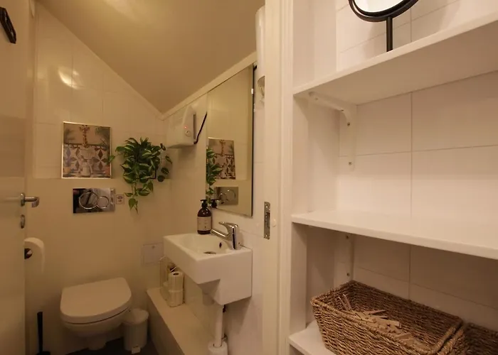 Daire St Hanshaugen 4 Bedrooms For 8 Guests *